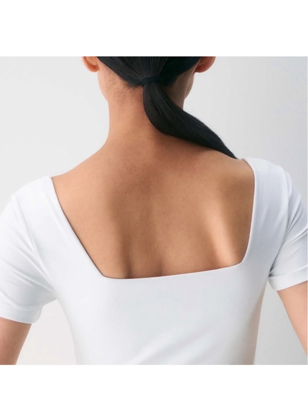 Babaton Contour Square-Neck Short Sleeve Bodysuit - Picture 2 of 6